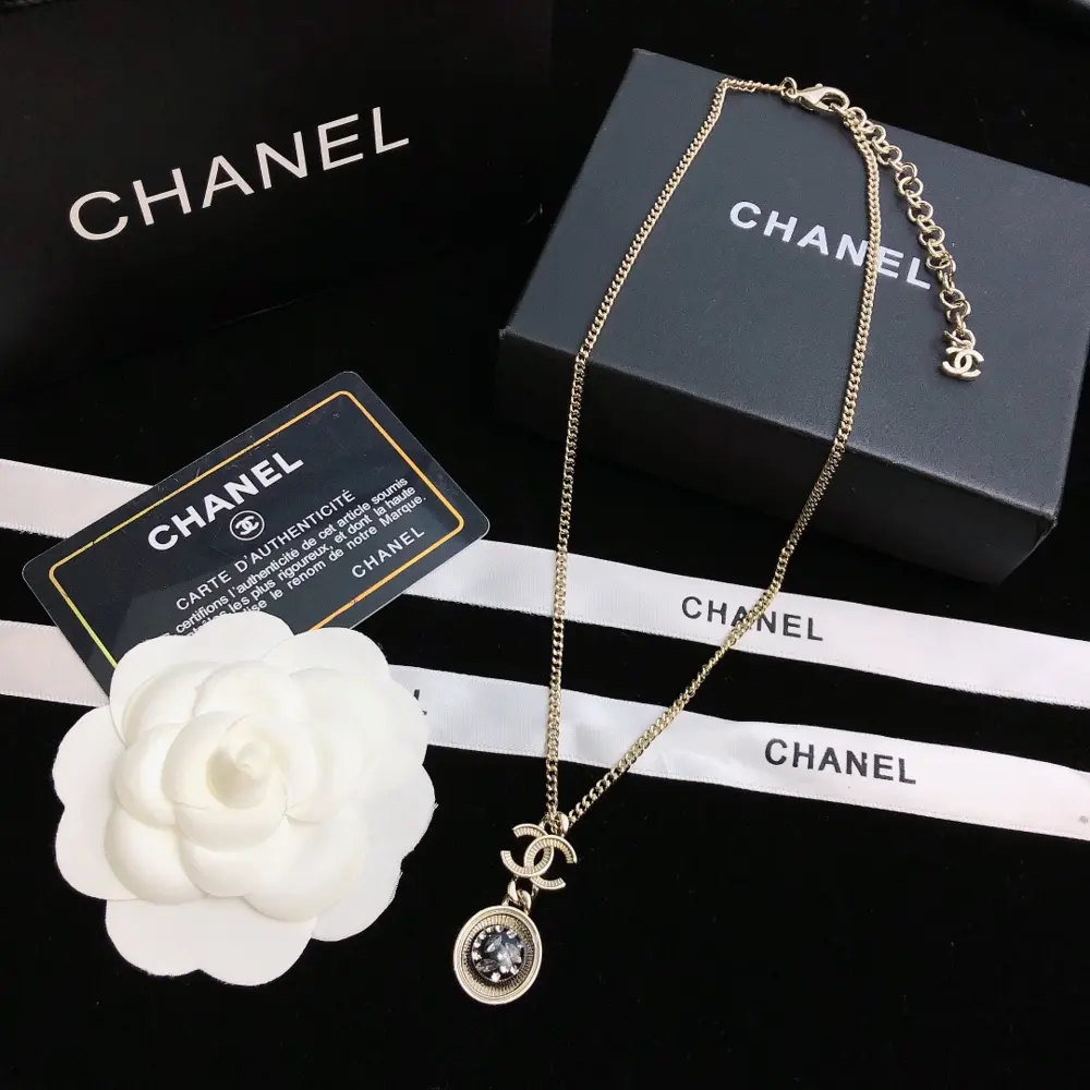 Chanel vintage double C necklace