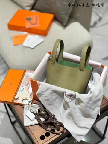 Hermès Bag