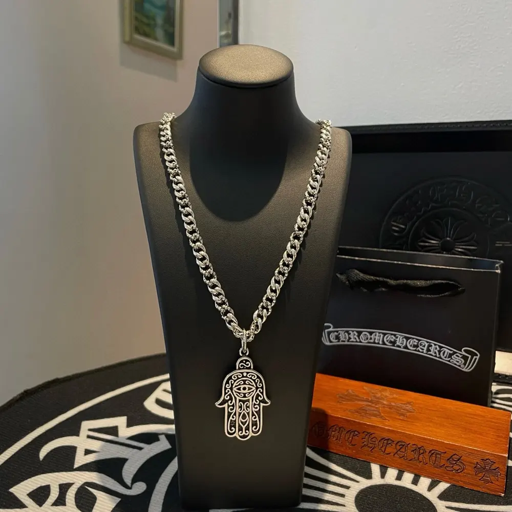 Chrome Hearts Classic retro necklace Personalized pendant Concave and convex shapes with