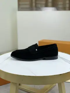 Louis Vuitton men’s business casual leather shoes