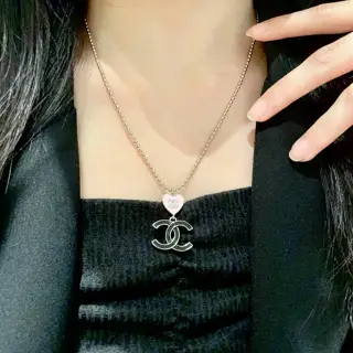 Chanel vintage necklace