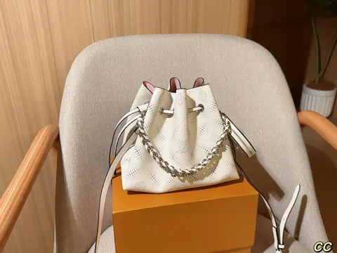 Louis Vuitton Bella