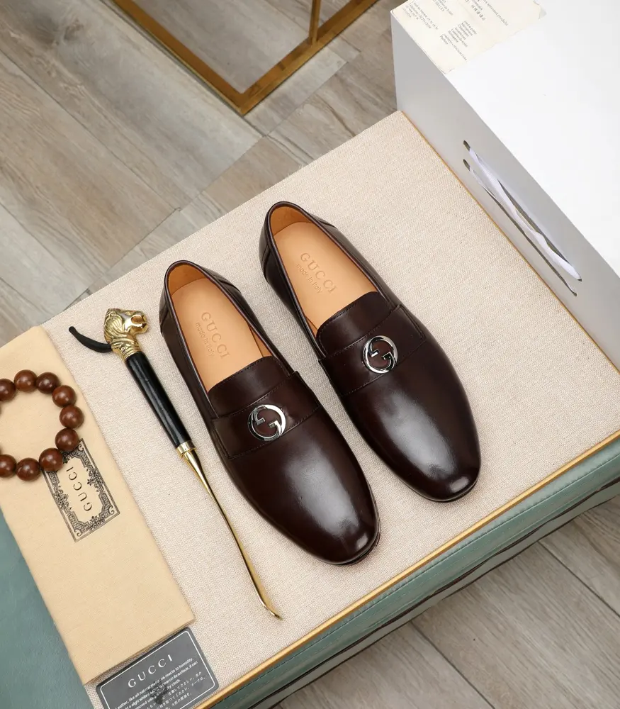 Gucci formal shoes Italy Imported cowhide + top imported water-dyed cowhide lining Finely