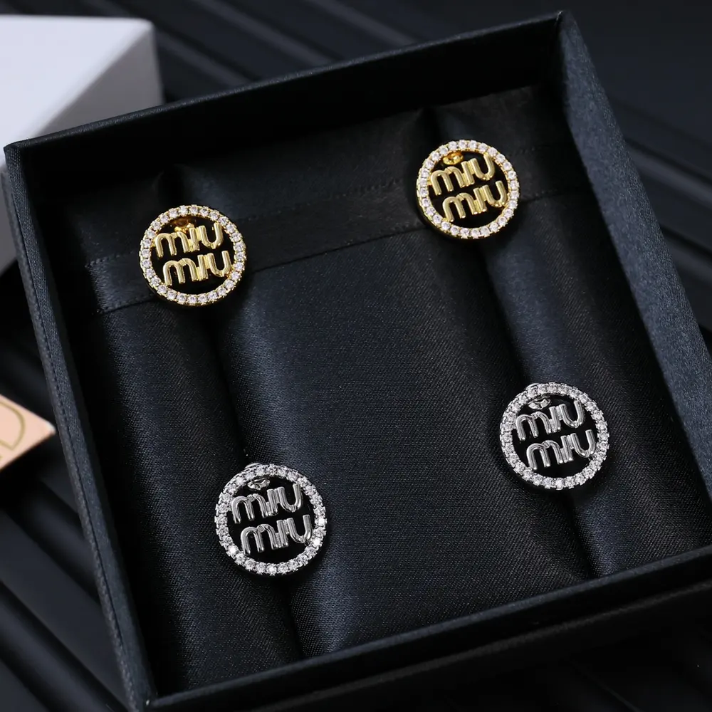 miumiu hollow round letter earrings give you a sense of a beautiful girl
