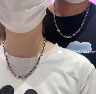Gucci distressed interlocking G necklace