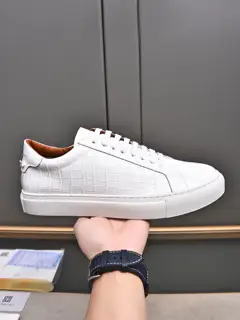 Givenchy low-top sneakers