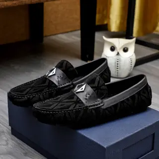 Dior casual men’s shoes are on sale. 1:1 production on the official website. Original