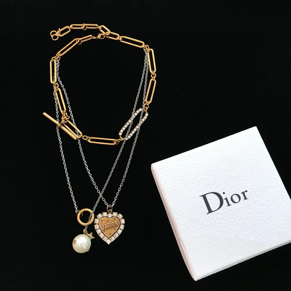 Dior heart necklace