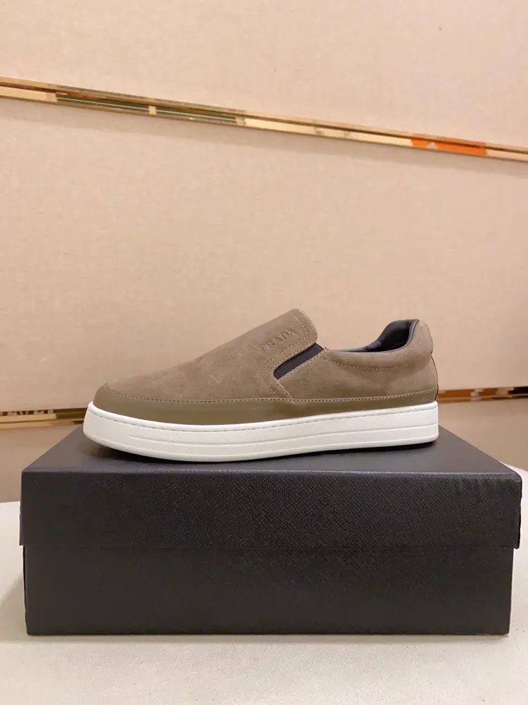 Prada casual fashion men’s shoes