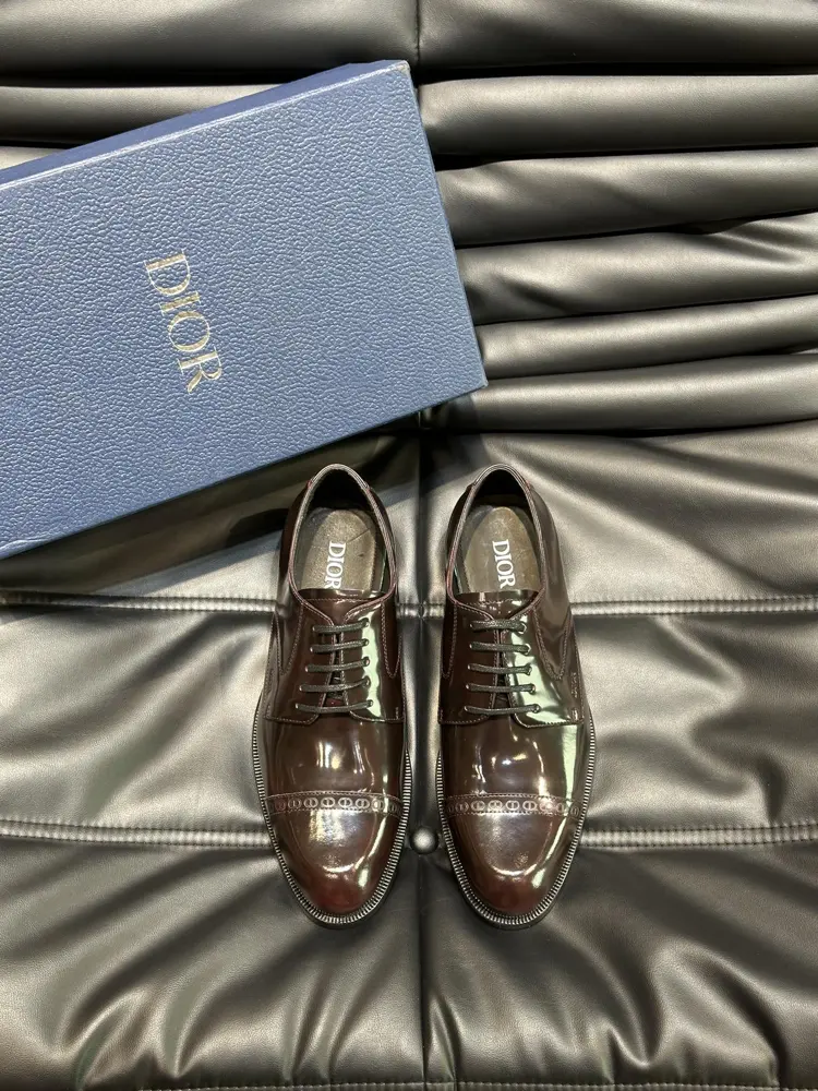 Dior men’s formal leather shoes with large soles