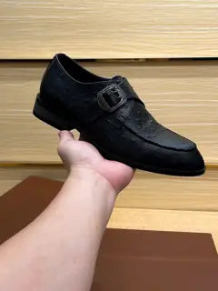 Versace The upper