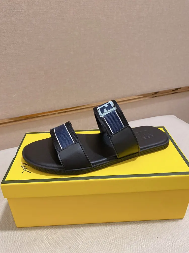 Fendi slippers