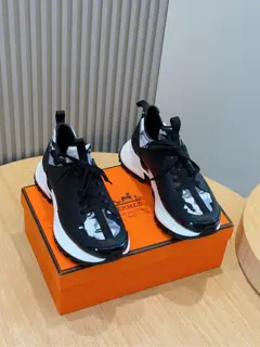 Hermès Jumpy sneakers