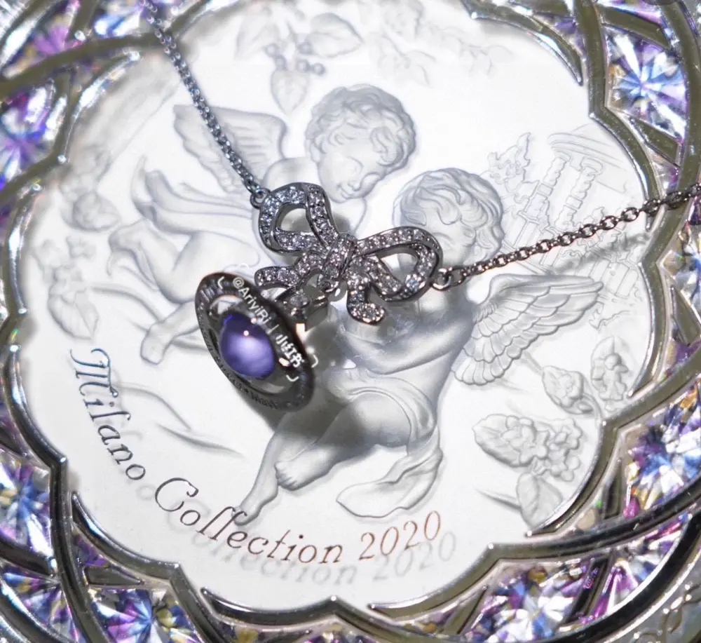 Vivienne Westwood Classic Saturn Necklace