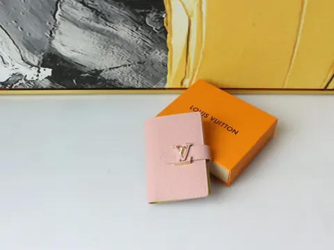 Louis Vuitton Capucines