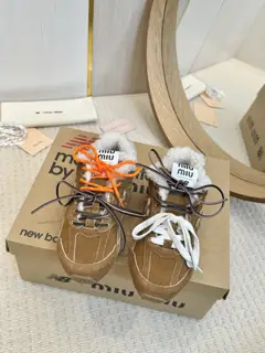 Miu Miu Miu + New Balance co-branded model new model Forrest Gump shoes German training
