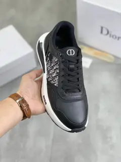 Dior original lace-up low-top men’s shoes classic casual shoes This model is the official