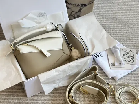 Loewe Puzzle