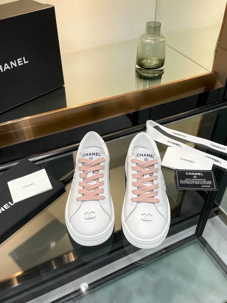 Chanel full leather panda color white shoes casual sports shoes skateboard shoes