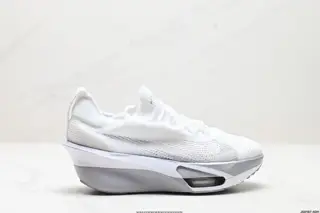 New product release Nike Air Zoom Alphafly NEXT% adopts the design language of the previous FD8381-102