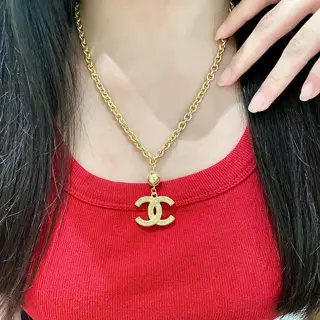 Chanel vintage necklace