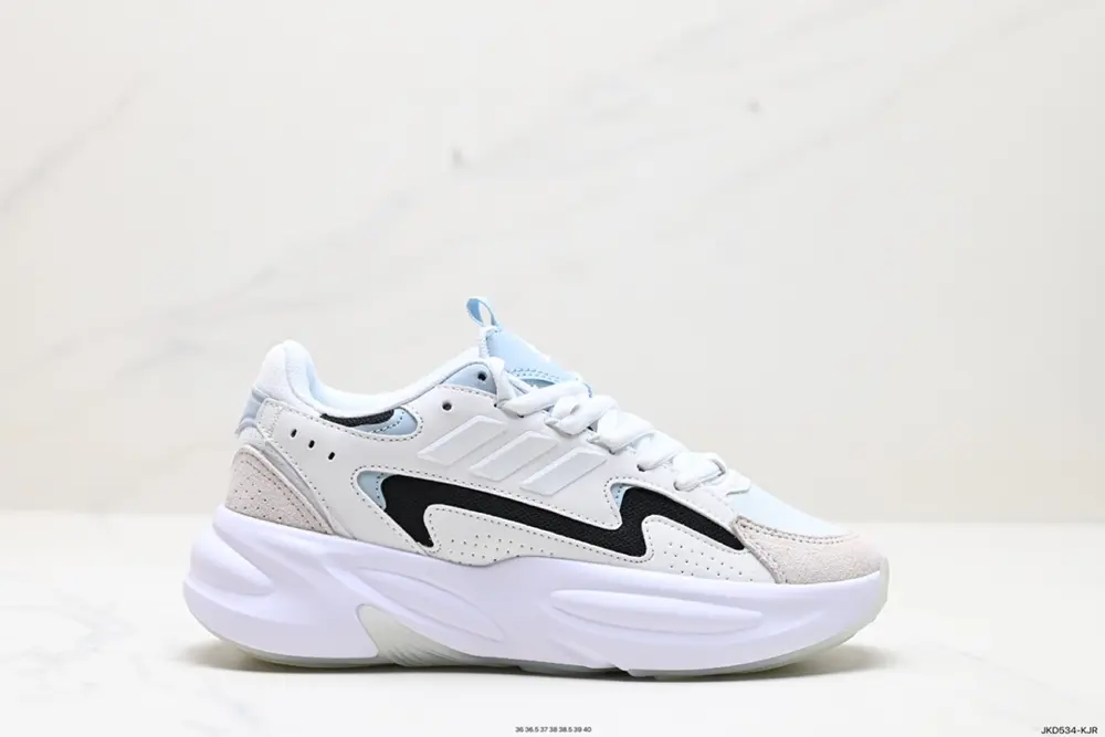 Adidas Light Sport OZELLE Casual Running Shoes. This pair of light sport OZELLE casual ID3577