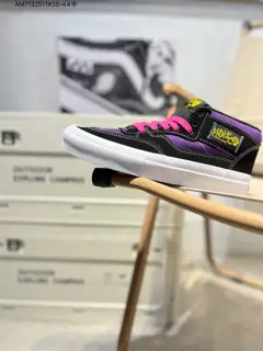 Vans classic retro casual sports shoes