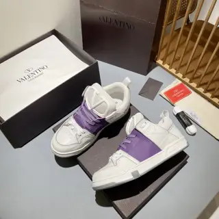 Valentino’s latest hot-selling sneakers
