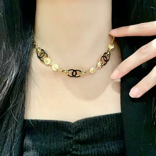 Chanel vintage necklace
