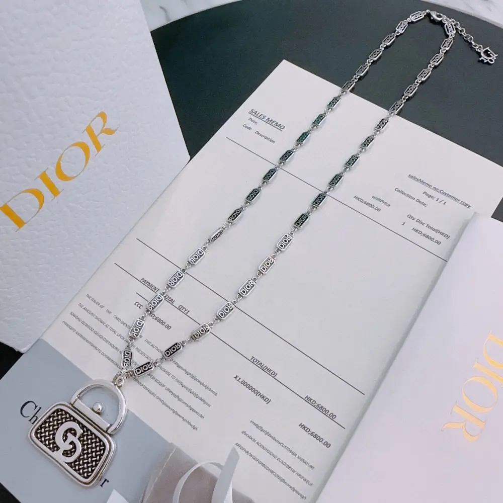 DIOR New Dior necklace Original goods New counter model
