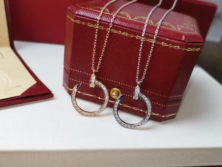 Cartier full diamond nail necklace Polished back Same as the counter Selected sub-gold