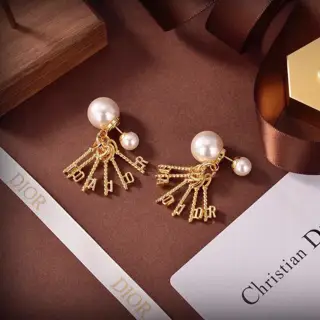 New Dior pearl earrings are now available at the counter. They are so beautiful