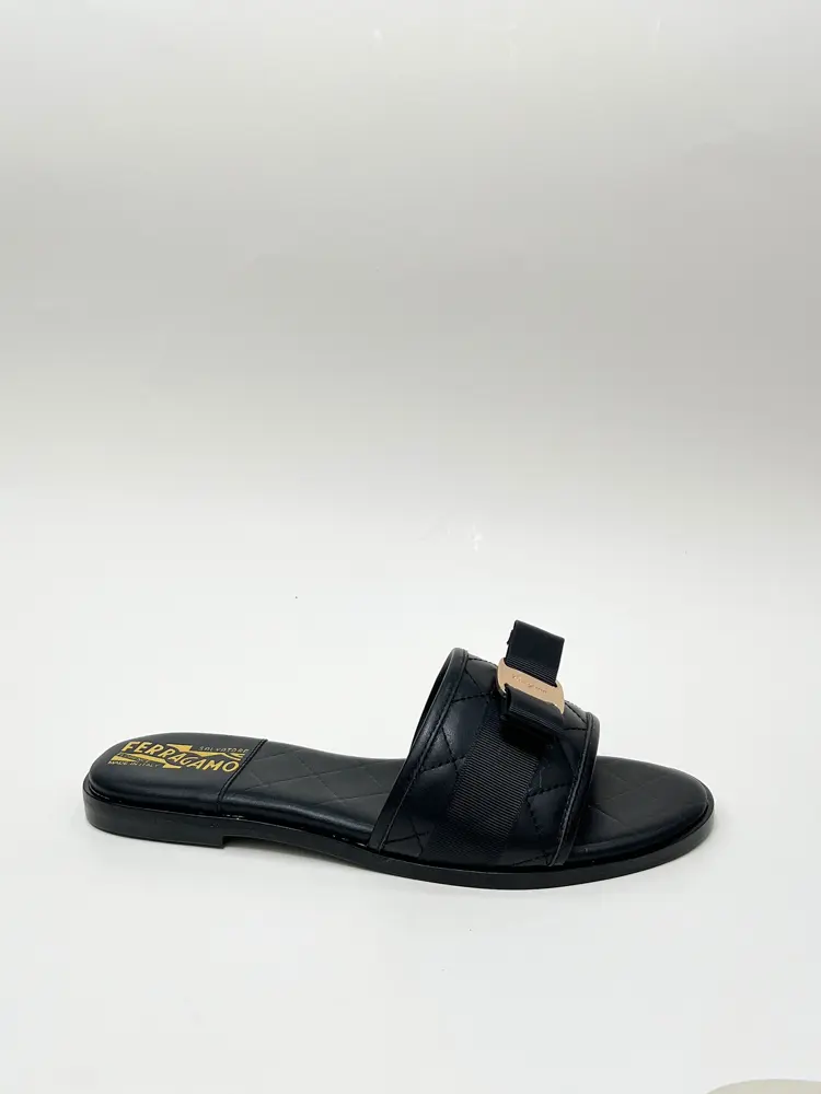 Salvatore Ferragamo Slippers Top cowhide