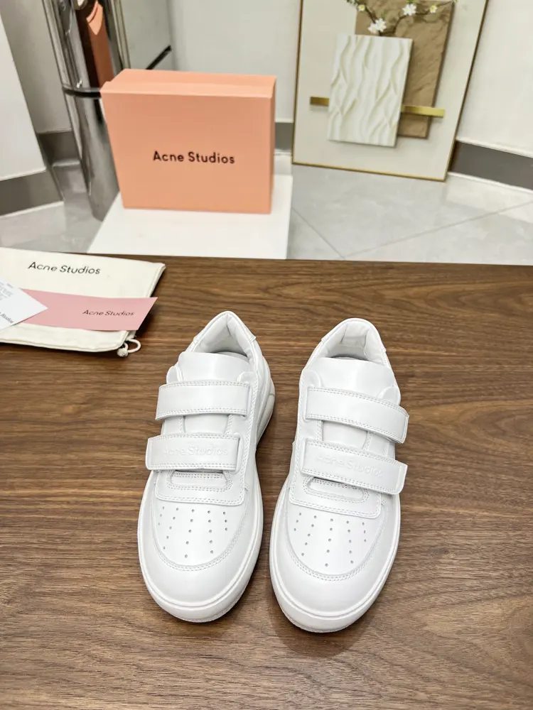 Acne Studios Velcro thick-soled white shoes are hot new