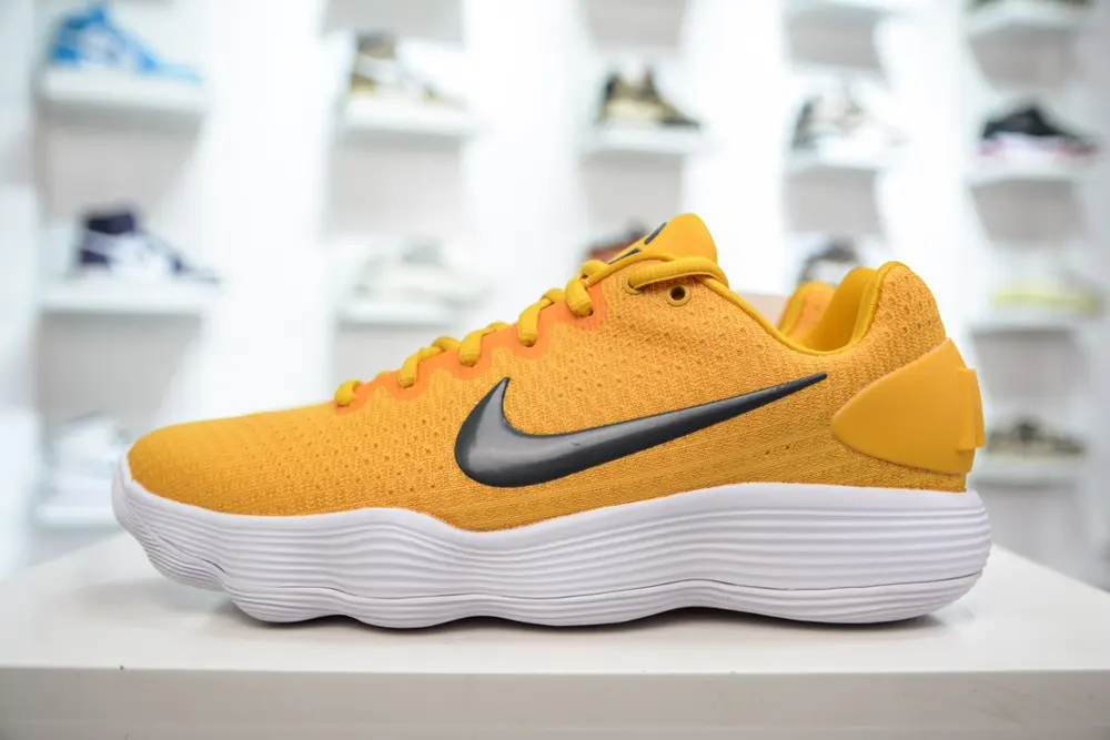 Nike basketball shoes yellow and white 942774-702
