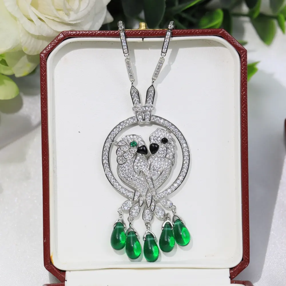 Cartier tassel parrot necklace