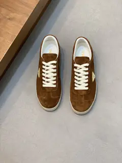 Prada casual style. The upper