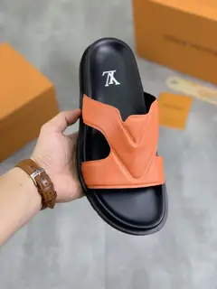 Louis Vuitton men’s slippers
