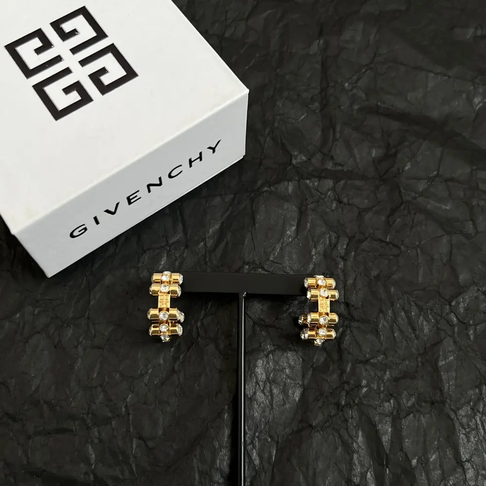 Givenchy hot stud earrings
