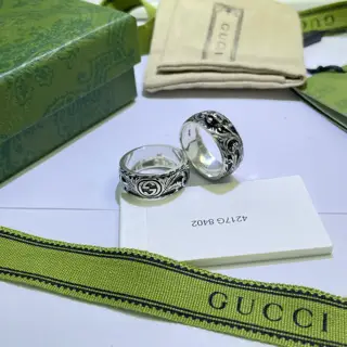 Gucci vintage distressed tiger head ring