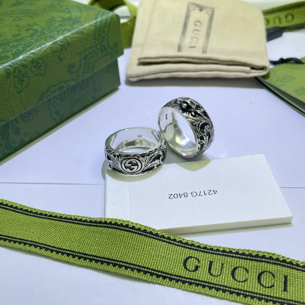 Gucci vintage distressed tiger head ring