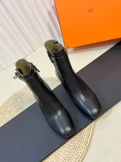 Top quality Hermes classic Kelly buckle short boots