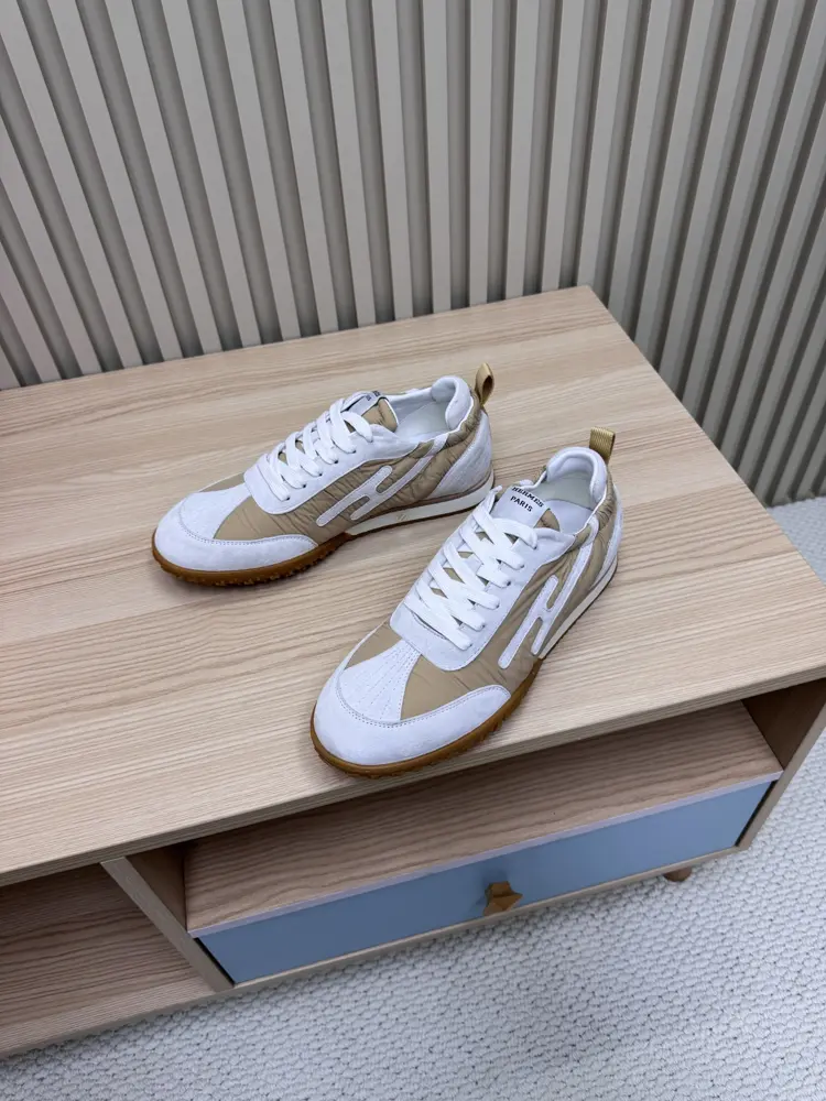 Hermès casual sneakers Suede goatskin sneakers decorated with contrasting patterns and