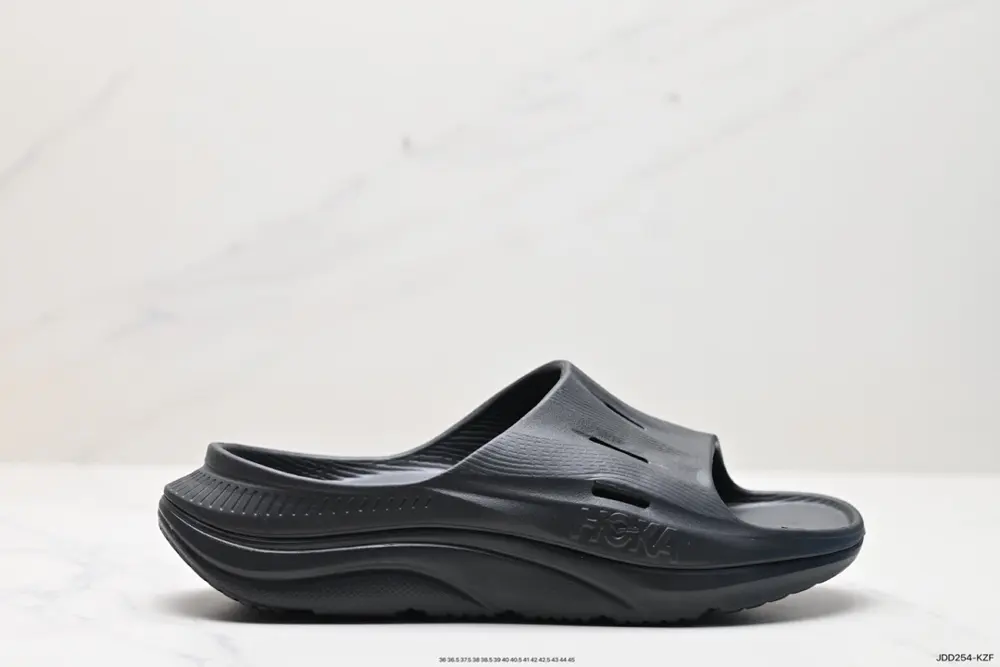 HOKA ONE ORA Recovery Slide 3 sports slippers
