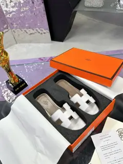 Hermès H slippers