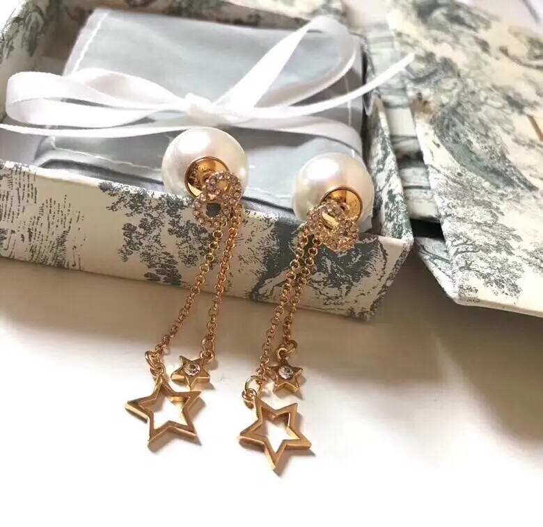 Dior two-way cd pearl five-pointed star⭐ tassel earrings reinterpret the brand logo in a
