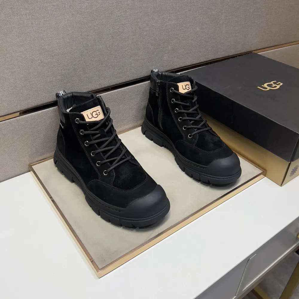 UGG men’s casual snow boots