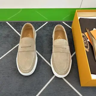 Tods men’s casual loafers