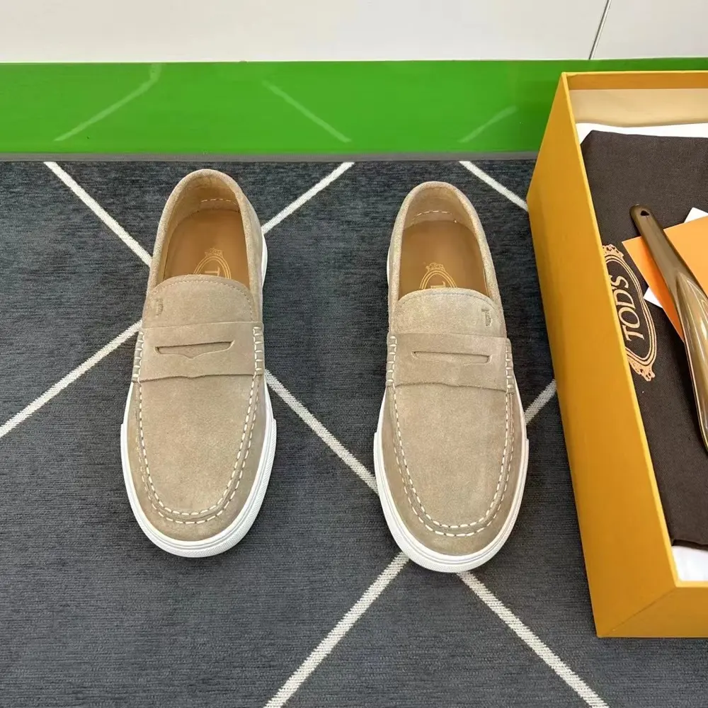 Tods men’s casual loafers