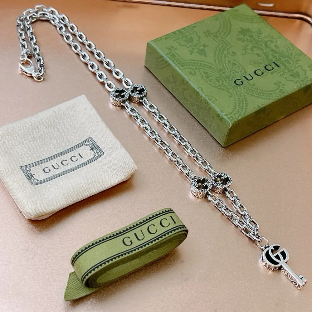 GucciThe latest Gucci necklace with a higher grade chain